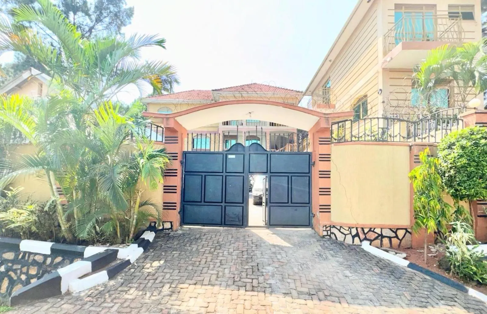 Jm Furnished Kampala Entebbe Rd E Apartment Uganda